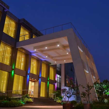 Club Emerald Mumbai Exterior foto