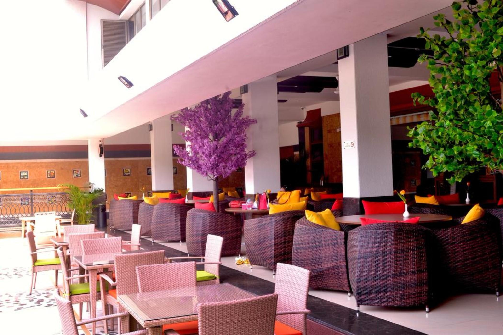 Club Emerald Mumbai Exterior foto